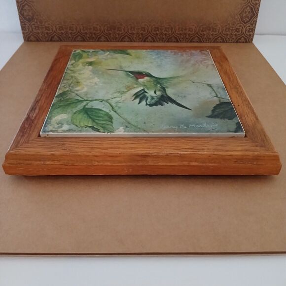 Larry K Martin Signed ceramic tile 7x7 hummingbird Hotplate Trivet Wood Frame - Picture 4 of 12